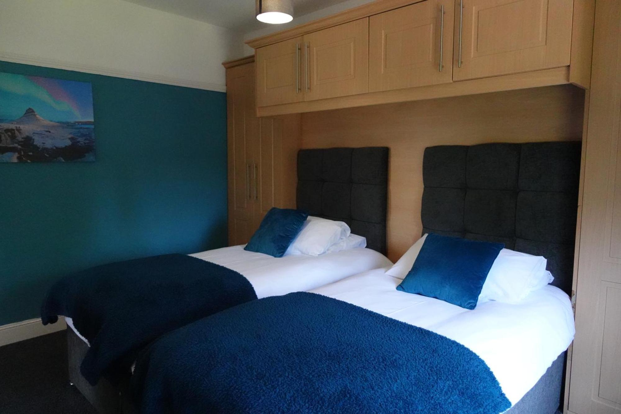 Huge 9 Bed Property Sleeps 17, Near Nec, City Centre, Hs2 Birmingham Ngoại thất bức ảnh