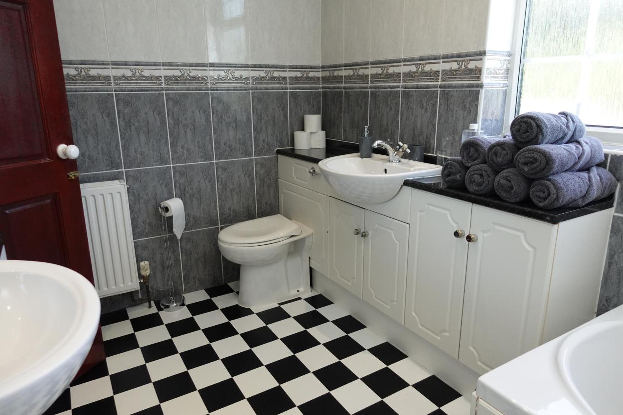 Huge 9 Bed Property Sleeps 17, Near Nec, City Centre, Hs2 Birmingham Ngoại thất bức ảnh