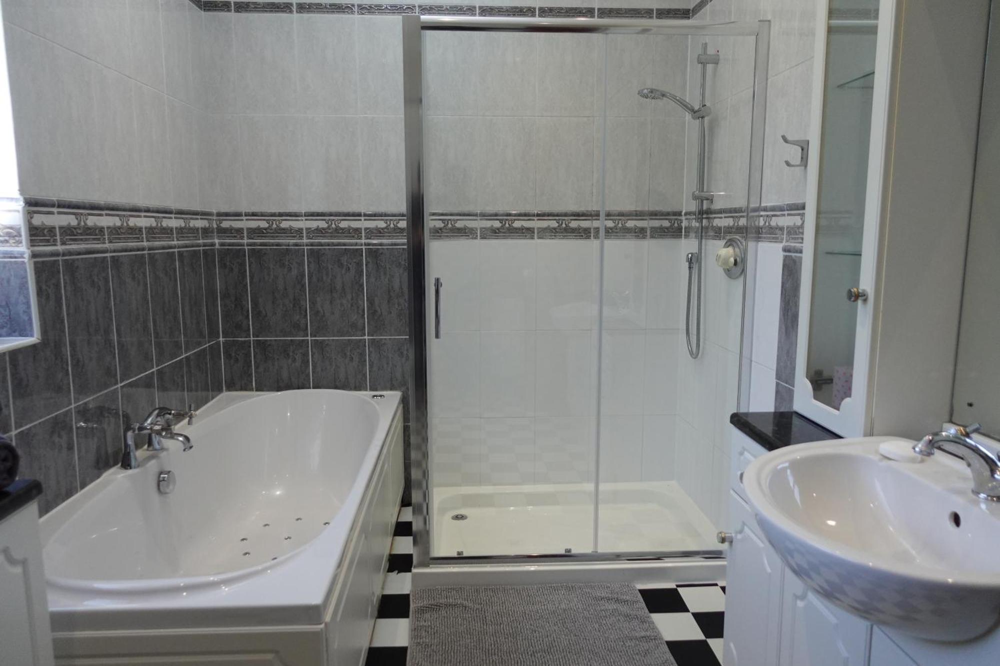 Huge 9 Bed Property Sleeps 17, Near Nec, City Centre, Hs2 Birmingham Ngoại thất bức ảnh