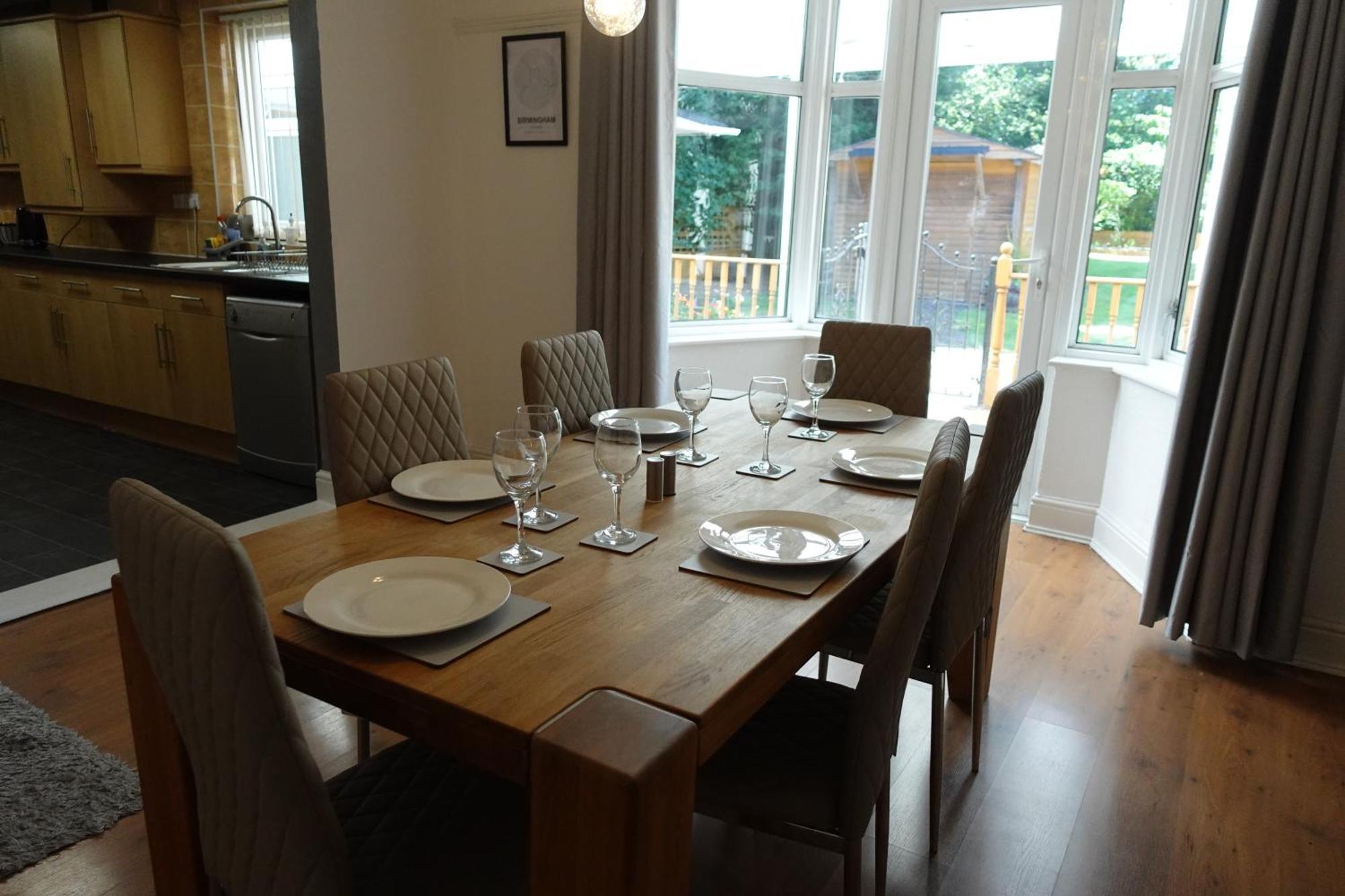 Huge 9 Bed Property Sleeps 17, Near Nec, City Centre, Hs2 Birmingham Ngoại thất bức ảnh